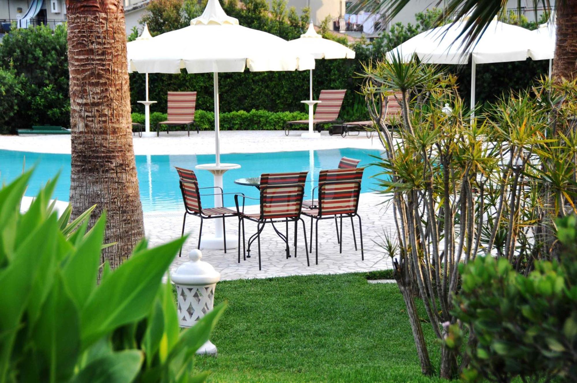 Alcantara Resort Di Charme Adults Only 가기 외부 사진