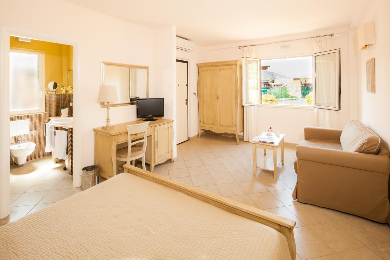 Alcantara Resort Di Charme Adults Only 가기 외부 사진