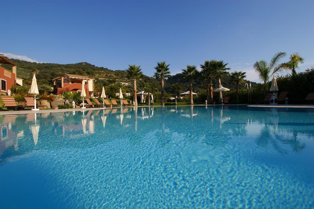 Alcantara Resort Di Charme Adults Only 가기 외부 사진