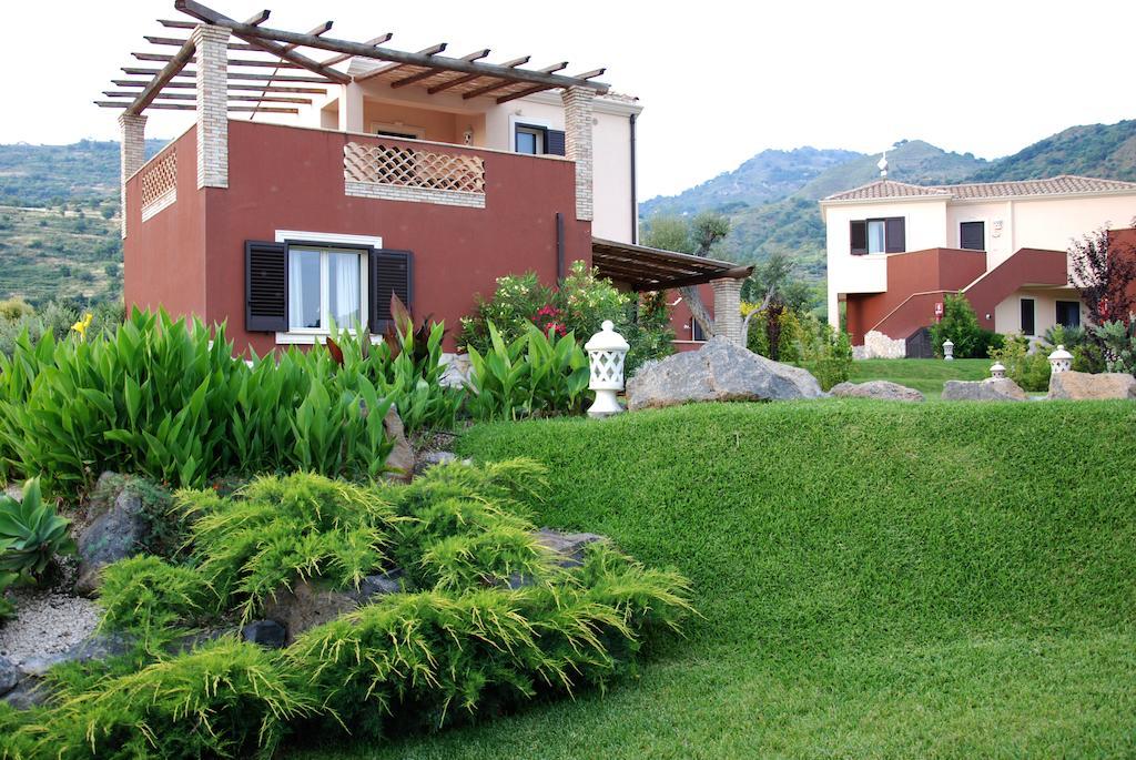Alcantara Resort Di Charme Adults Only 가기 외부 사진