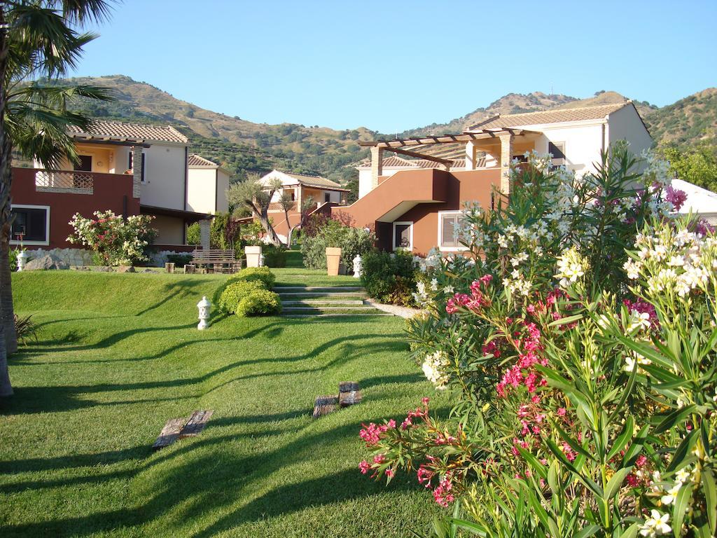 Alcantara Resort Di Charme Adults Only 가기 외부 사진
