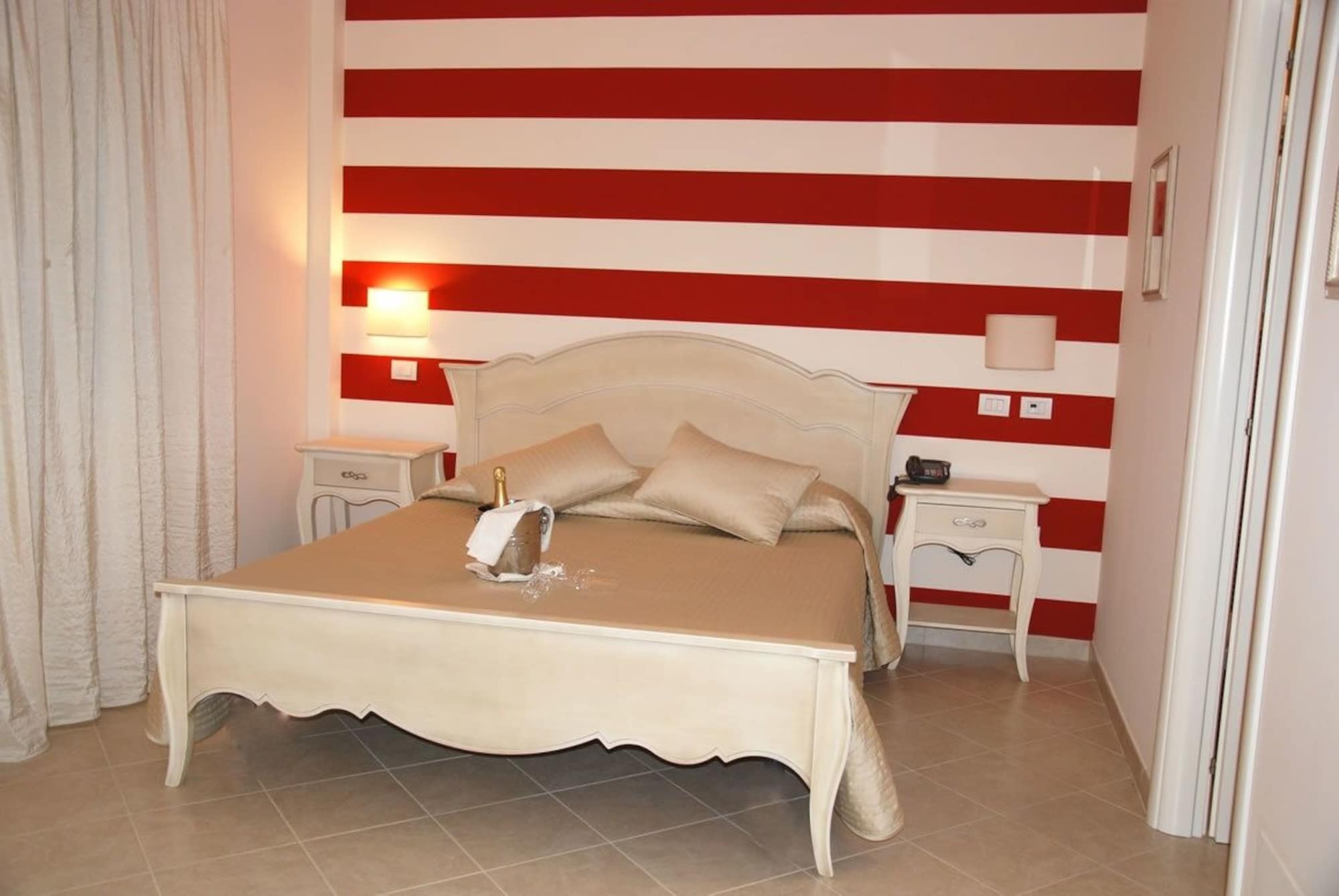 Alcantara Resort Di Charme Adults Only 가기 외부 사진